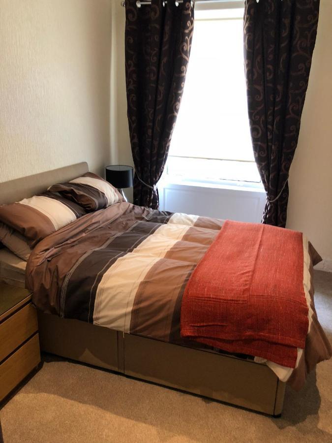 Wellington Tavern Accommodation 迪斯伯里 外观 照片